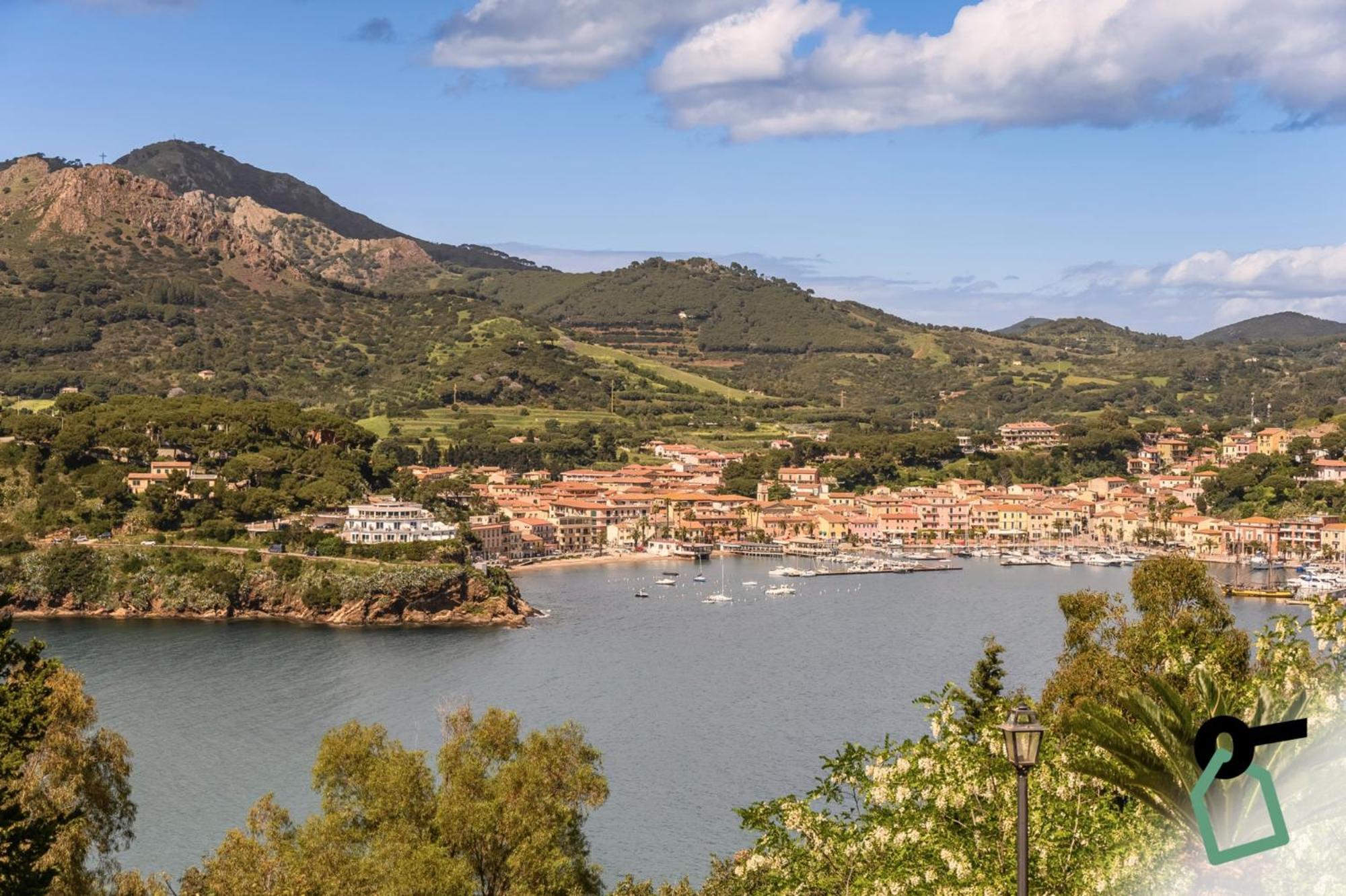 Hotiday Room Collection - Porto Azzurro Capoliveri  Exteriör bild