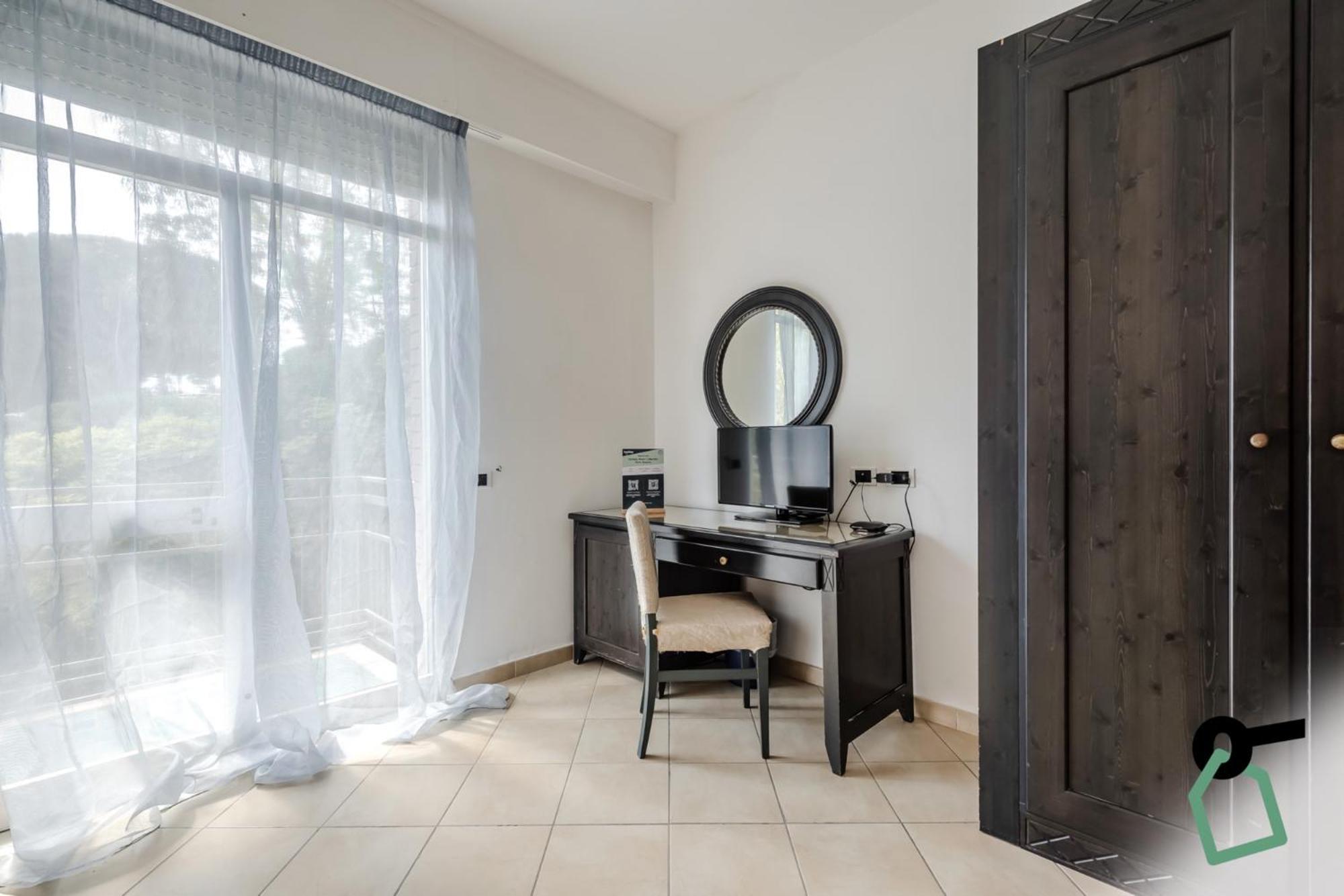 Hotiday Room Collection - Porto Azzurro Capoliveri  Exteriör bild
