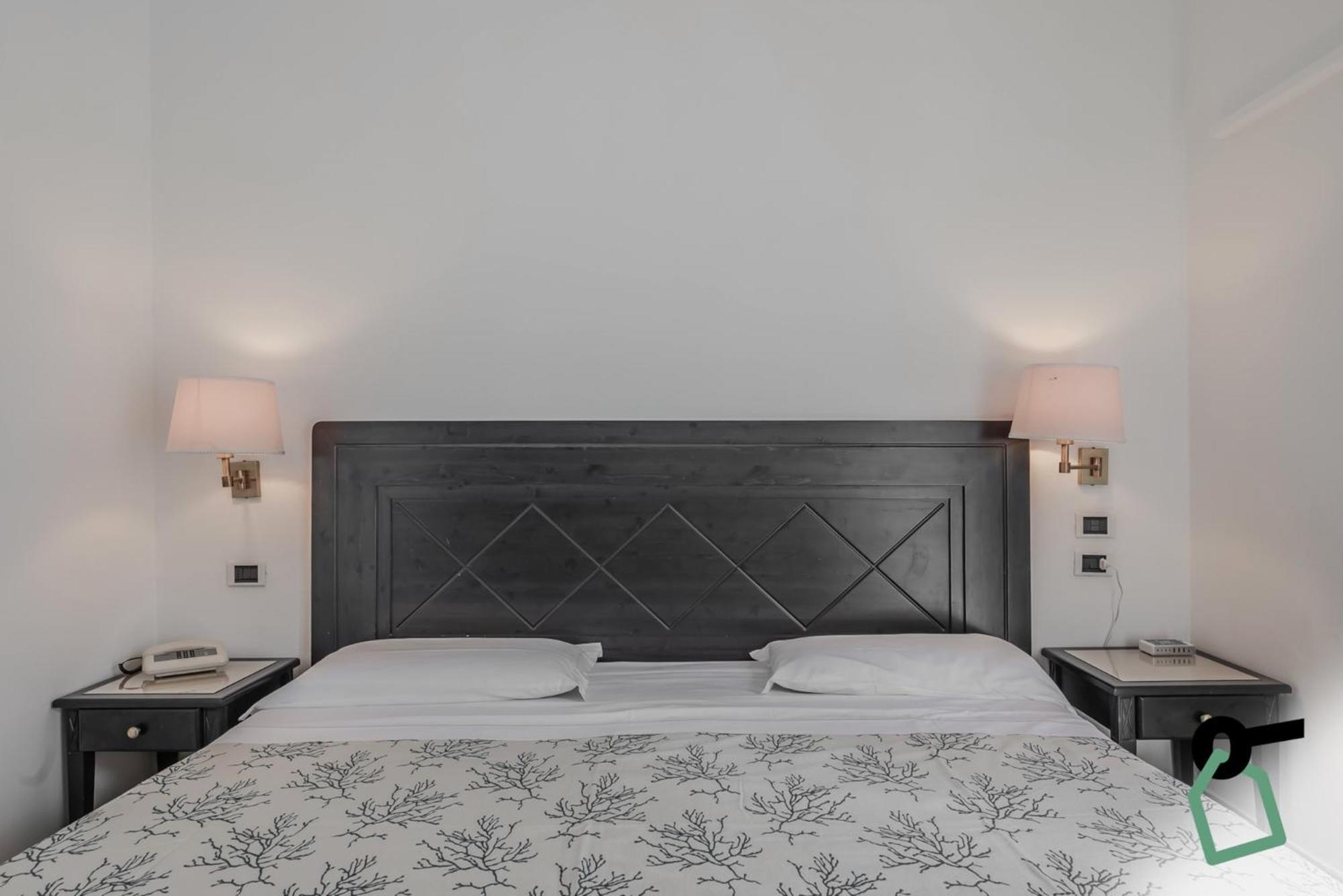 Hotiday Room Collection - Porto Azzurro Capoliveri  Exteriör bild
